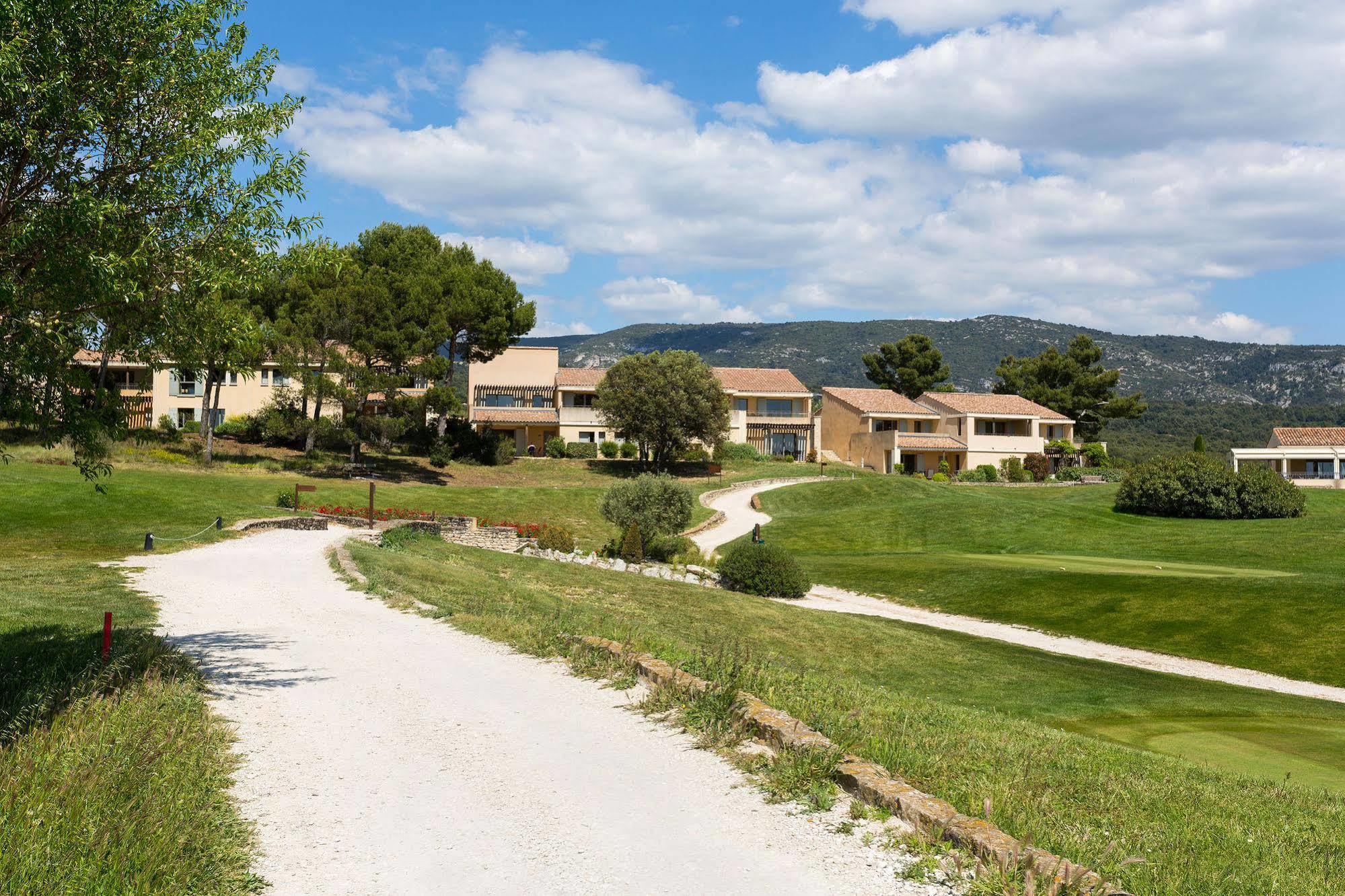 Saumane-de-Vaucluse Madame Vacances Residence Provence Country Club מראה חיצוני תמונה